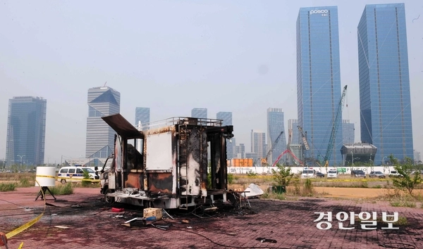 북한은 2012년 우리나라에 ‘GPS 전파 교란 공격’을 감행해 인천공항 항공기와 서해상 어선에 막대한 피해를 입혔다. 사진은 GPS 수신불능이 1차원인으로 확인된 인천송도국제도시 무인헬기 추락사고 현장. /경인일보DB