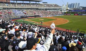 잠실·사직도 새로 짓는데… ‘36년 된’ 수원야구장은 언제쯤