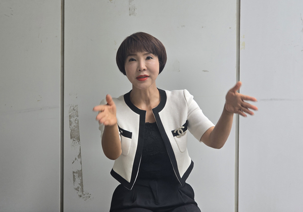 박경아 시흥 배곧2동 주민자치회장은 주민들의 목소리를 담은 제안의 힘을 강조했다. 2025.10.2 시흥/김성주기자 ksj@kyoening.com