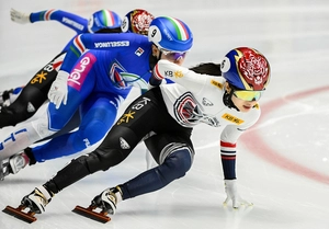 ‘칼 같던’ 여자 쇼트트랙… 미끄러지듯 금으로