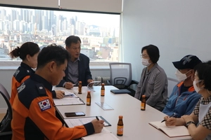 수원소방서, 경기 시니어 재활요양원 찾아 화재 예방 현장안전지도