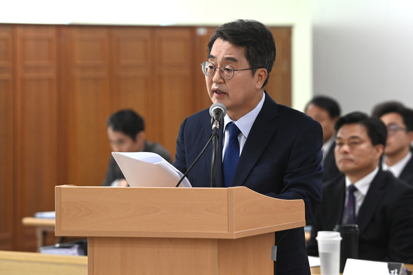 [경기도 국감] 경기국제공항 도마위… 前 자문위원 용역 공정성 논란