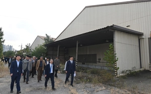 국방부·지역 정치권·시민단체… 금단의 땅 ‘캠프마켓 D구역’ 시찰