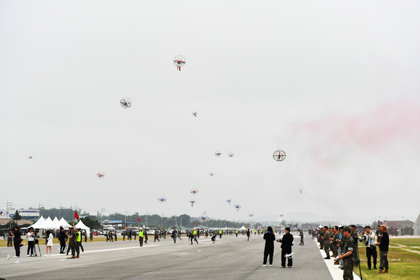 양주 '드론봇 페스티벌', 지역 드론산업 관심 높여 - 뉴스 썸네일 이미지