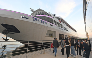 [경인 WIDE] 불꽃놀이·드론비행 금지… 물길 막는 규제