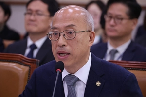 [사설] 당정 고위자들의 설화, 대통령만 힘들게 한다