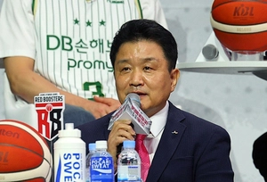 짠물 수비·치밀한 목표 설정… 농구 코트 빛낸 두 베테랑 감독