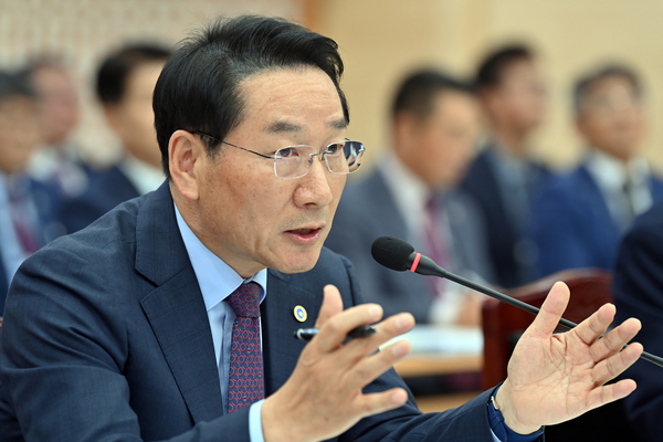 유정복·공무원 신분 유지한 12명 “선거법 위반 혐의 명확, 검찰 송치”