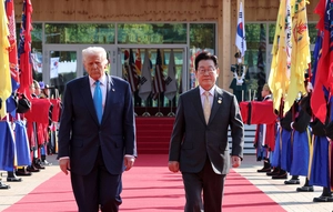 [APEC 2025] 李대통령, 트럼프에 “핵추진잠수함 연료, 공급받도록 결단해 달라” 요청