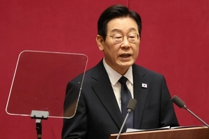 이재명 대통령 “박정희 산업화, 김대중 정보화 이어 ‘AI 고속도로’ 깔겠다”