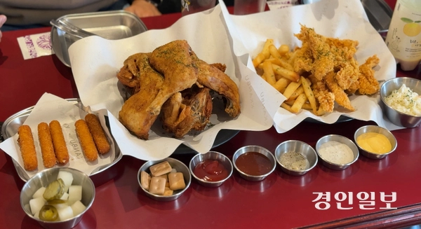 깐부치킨이 출시한 ‘AI세트’. 2025.11.5 /박소연기자 parksy@kyeongin.com