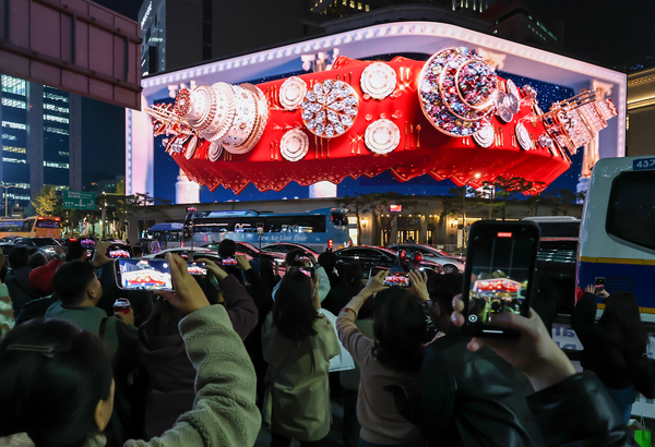 신세계백화점 크리스마스 전광판