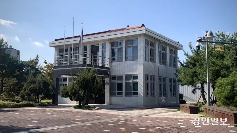 수원시 평동에 위치한 ‘수원선경산업관’. 당시 선경직물이 있던 자리에 해당 기념관이 들어섰다. 2025.11.1 /유혜연기자 pi@kyeongin.com