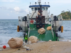 열번 온다더니 고작 두번… ‘옹진청정호’ 해양쓰레기 실적 미달