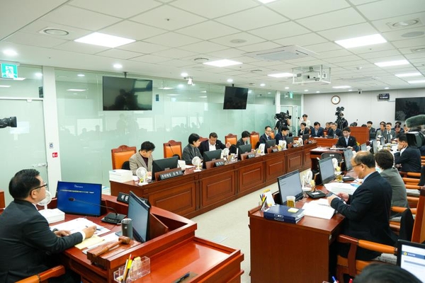 일산대교 통행료 무료화 공방… 경기도의회 행감서도 ‘도마에’