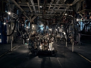 멈춰 선 공장에서 불빛들이 움직이고 있었다 [인천문화산책]