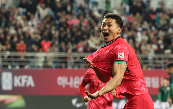 14일 대전월드컵경기장에서 열린 남자축구 국가대표 A매치 평가전 대한민국과 볼리비아의 경기. 조규성이 골을 넣은 뒤 세리머니를 하고 있다. 2025.11.14 /연합뉴스