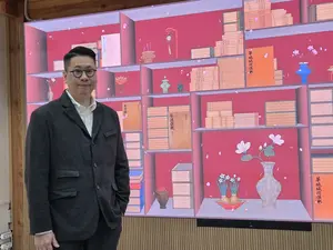 장계훈 미디어아티스트 “한옥 위 그려지는 현대식 기술… 수원의 시간 그렸죠”