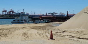 [이슈추적] 갈 곳 없는 옹진청정호 ‘부두 불법 이용’ 정황