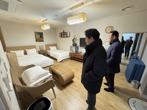 [포토] 이충우 여주시장 ‘정선 마을호텔’ 벤치마킹