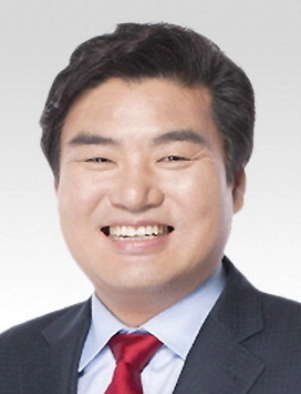 원유철 정계 복귀 신호탄… 회고록 출간기념회 가져