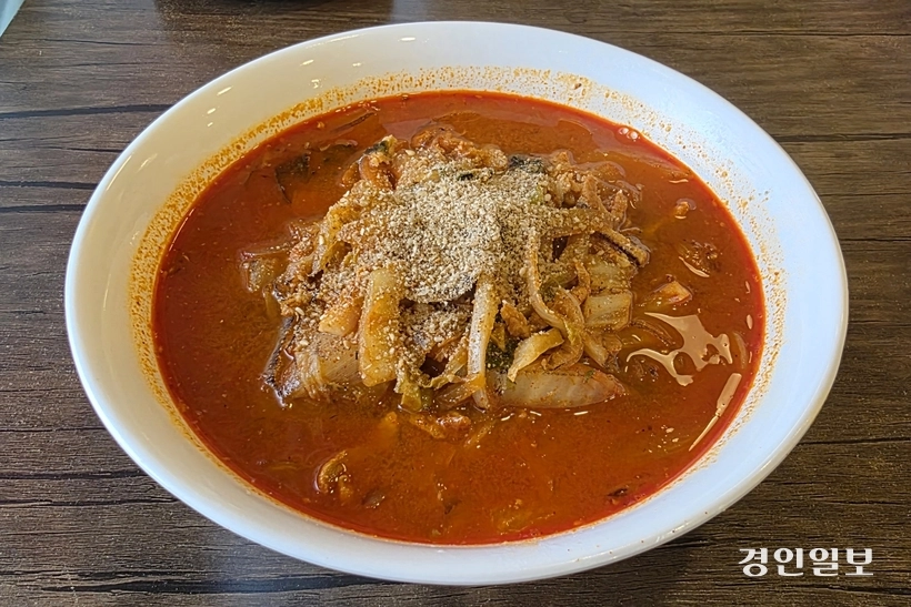 짬뽕의 정석이 나타났다. 구리 동구짬뽕. /황성규기자 homerun@kyeongin.com