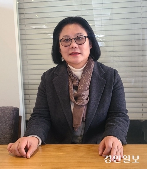 전원생활을 하며 수확하고 남은 농산물을 어려운 이웃에게 나누는 봉사를 실천하고 있는 ‘나눔광주’ 박금자 회장. 광주/이윤희기자 flyhigh@kyeongin.com