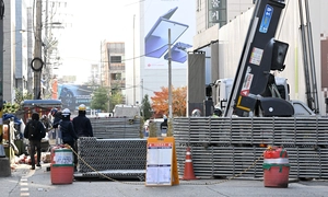 [포토] 보행로 독차지