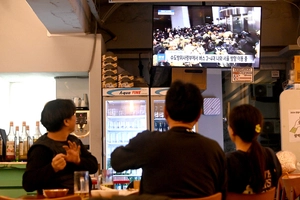 [사설] 윤석열 단죄 중이나 정치는 퇴행한 비상계엄 1년