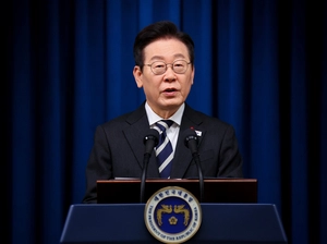 [영상+] 이재명 “우리 국민, 노벨평화상 수상 충분”… 빛의 혁명 1주년 성명