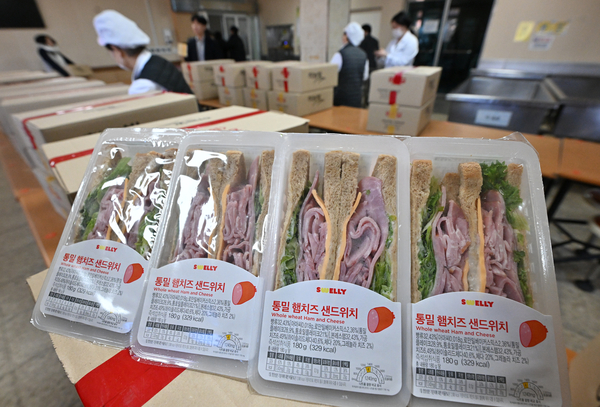 급식 파업때 대체인력 채용 법안 생긴다면