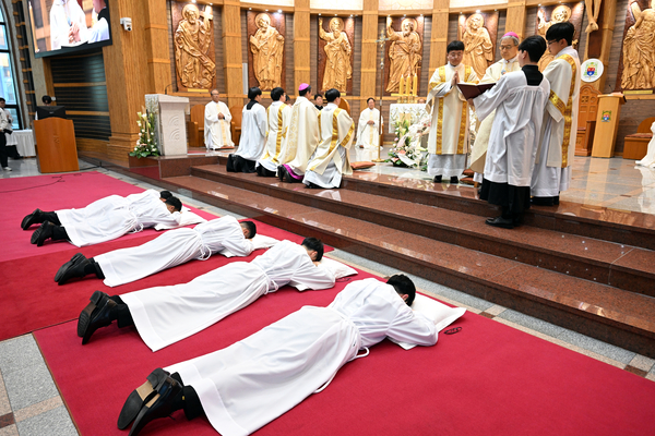 천주교 수원교구 부제 서품식