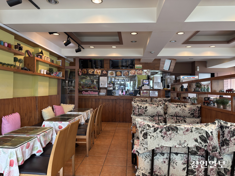 용인시 처인구 김량장동에 위치한 캔모아 용인점 내부모습. /신현정기자 god@kyeongin.com