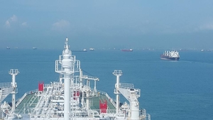 ‘위험천만’ 좁고 휜 평택항 항로, 준설위한 매립지 조성안 부상