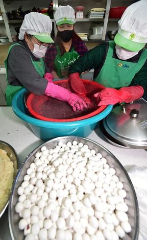 [포토] ‘이웃 나눔 동지팥죽’