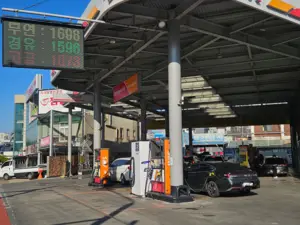 기름 아껴야 남는 시대, 배달 줄고 난방기 멈췄다