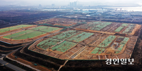 사진은 22일 직매립이 진행 중인 수도권매립지 3-1공구. 2025.12.22 /조재현기자 jhc@kyeongin.com