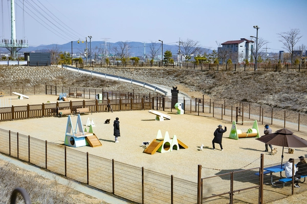 동삭 시민·반려견 쉼터 전경. /평택시 제공