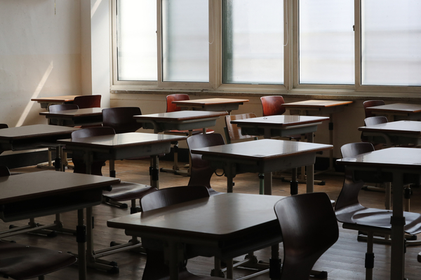 재정 구멍 메우느라 교육 개선할 돈 줄줄