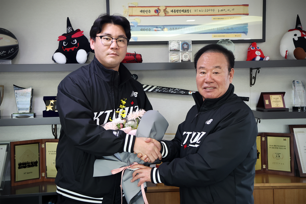 kt wiz 장성우, 스프링캠프 출국 전날 FA 계약 체결