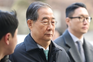 한덕수 ‘내란 중요임무 종사’ 1심 징역 23년 선고… 법정구속