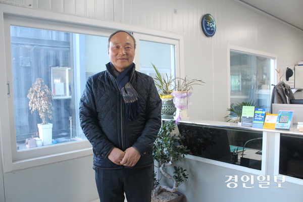 김포시 운양동발전협의회를 이끌고 있는 이운하 회장. /김연태기자 kyt@kyeongin.com