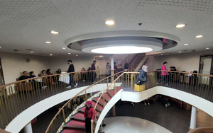 수교 이전부터 ‘뱃길’… IMF땐 직장 잃고 ‘보따리상’ 진출 [교류 첨병 한중카페리·2]