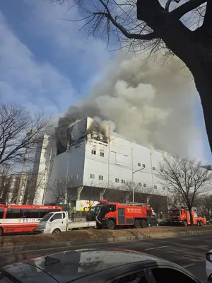 시흥 정왕동 SPC삼립 공장 화재, 신관서 불씨… 인명 피해 확인 중