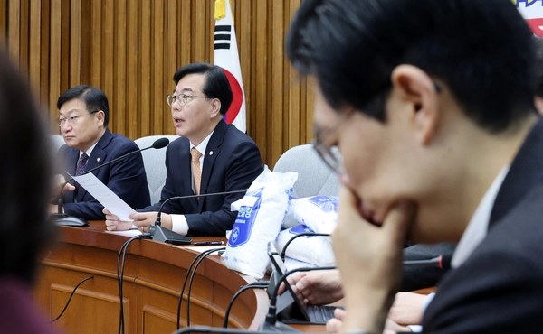 국민의힘 송언석 원내대표가 3일 국회에서 열린 원내대책회의에서 발언하고 있다. 2026.2.3 /연합뉴스