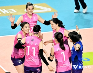 프로배구 5R ‘2위’ 남녀 인천 연고팀, 나란히 선두 추격