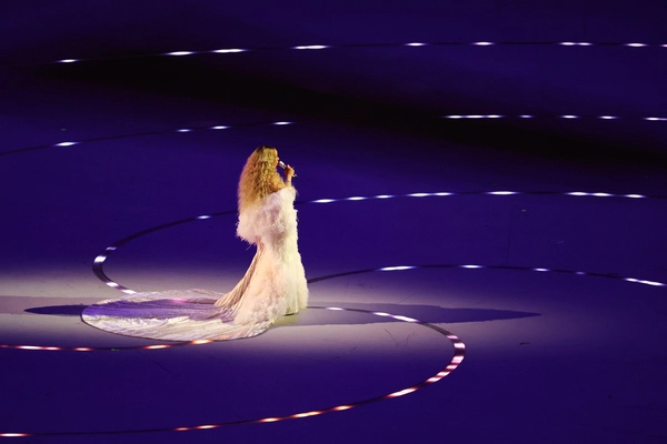 7일(한국시간) 이탈리아 밀라노 산시로 스타디움에서 열린 2026 밀라노-코르티나담페초 동계올림픽 개회식. 머라이어 캐리가 공연을 하고 있다. /연합뉴스