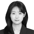 [송하백의 음악IN] 우리는 사랑을 위해 얼마나 강해질 수 있을까