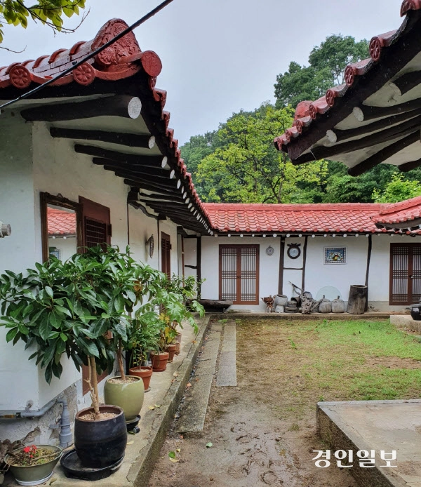 금토동의 오랜 역사를 알려주는 안동권씨 가옥. 일반목조와 기와 구조로 1894년 건축됐지만 공공지구로 지정되면서 지금은 사라졌다. /경인일보DB