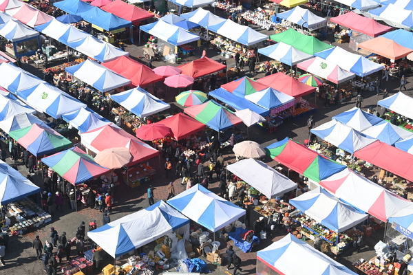 [포토] ‘설 대목’ 모란장